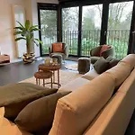 Chic, Luxe Loftstijl In דירה *