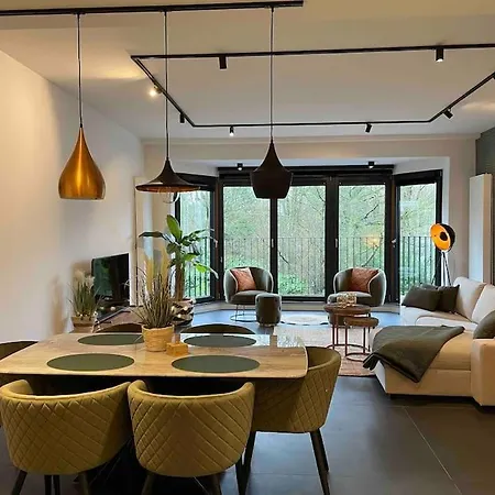 Chic, Luxe Loftstijl In * 오스텐드