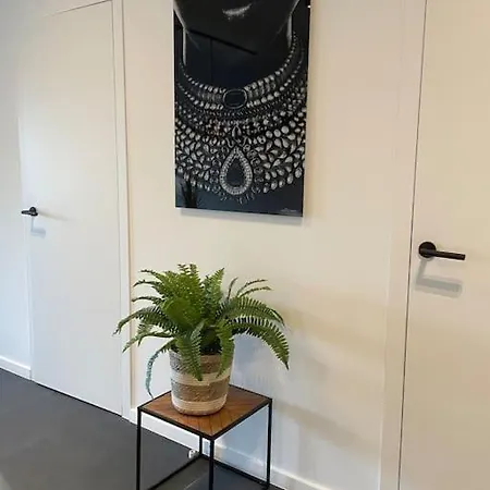 Chic, Luxe Loftstijl In * Остенде