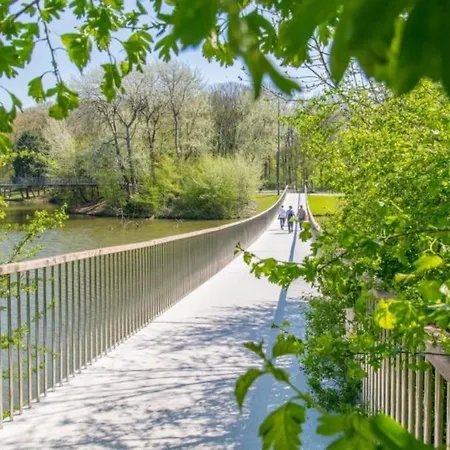 Chic, Luxe Loftstijl In Апартаменти *