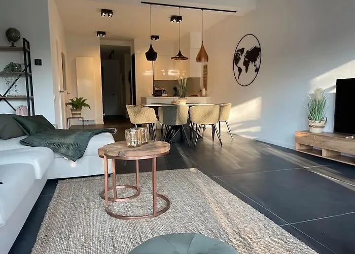 Chic, Luxe Loftstijl In Ostende