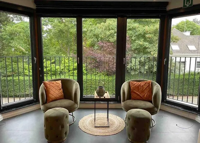 Chic, Luxe Loftstijl In Appartement