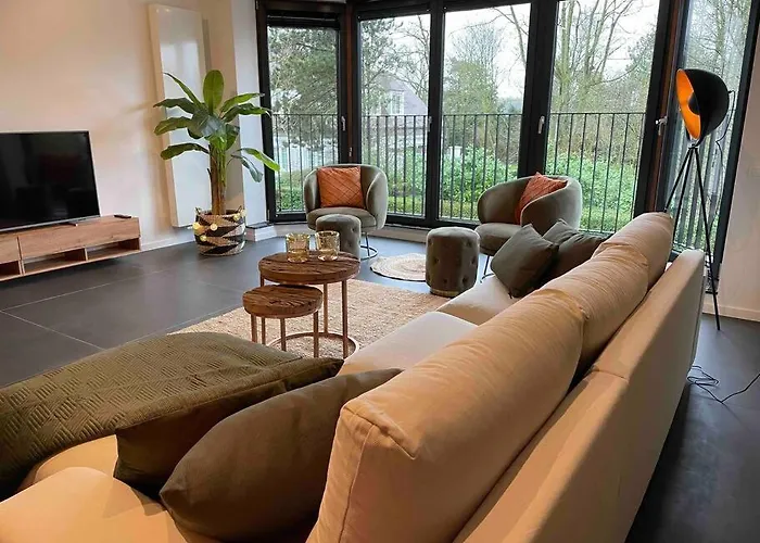 Chic, Luxe Loftstijl In Appartement *