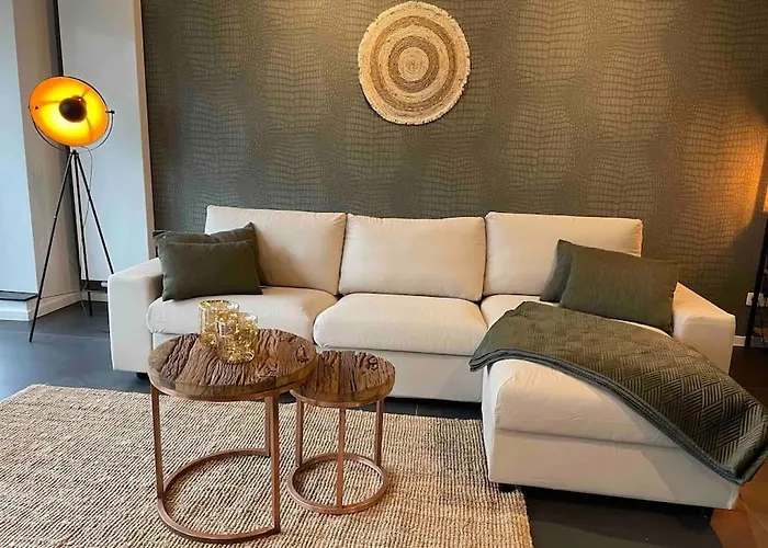 Chic, Luxe Loftstijl In Appartement *