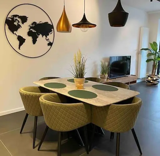 Chic, Luxe Loftstijl In * Oostende