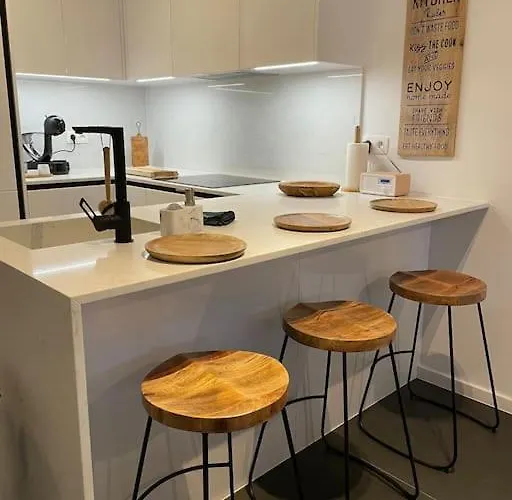 Chic, Luxe Loftstijl In Apartman Ostende