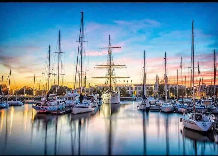 Chic, Luxe Loftstijl In Apartman